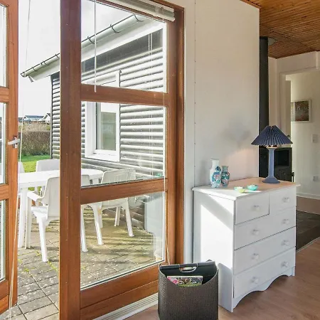 Prázdninový dům 4 Person In Hejls-by Traum *